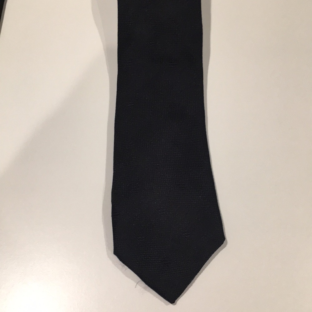 5/$25 Black Tie. Reg width & length